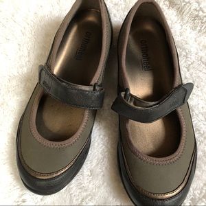 Orthaheel Mary Jane Arcadia Style Olive Green Sz 5